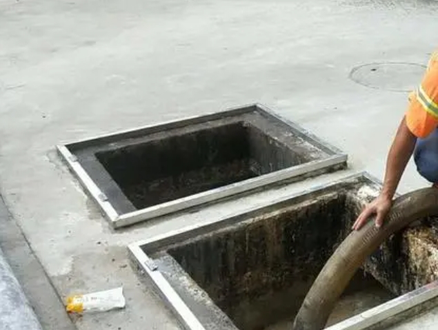 美兰化粪池清理